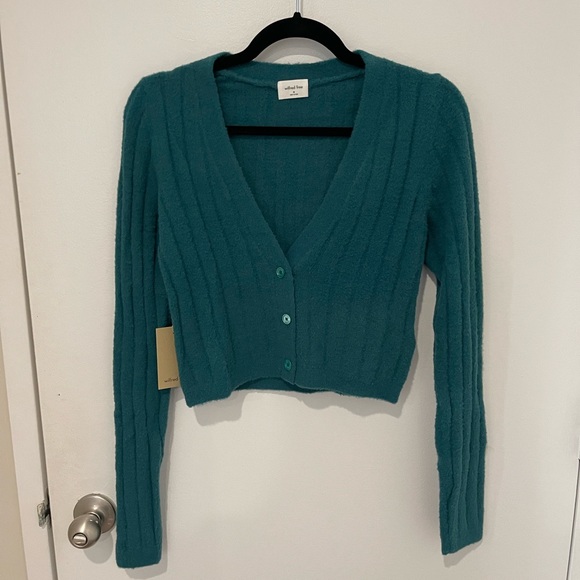 Aritzia Sweaters - ARITZIA - Wilfred Free - Hush Knit Cardigan - V-neck chenille cardigan - Size M